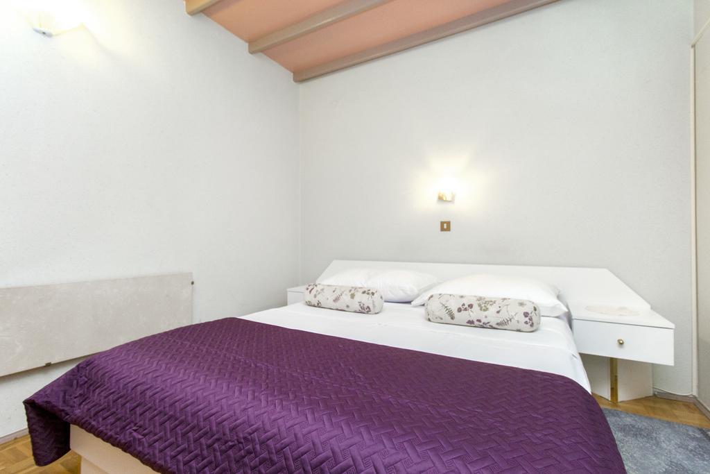 Pansion Zlatna Ribica 3* Brodarica (Sibenik-Knin)